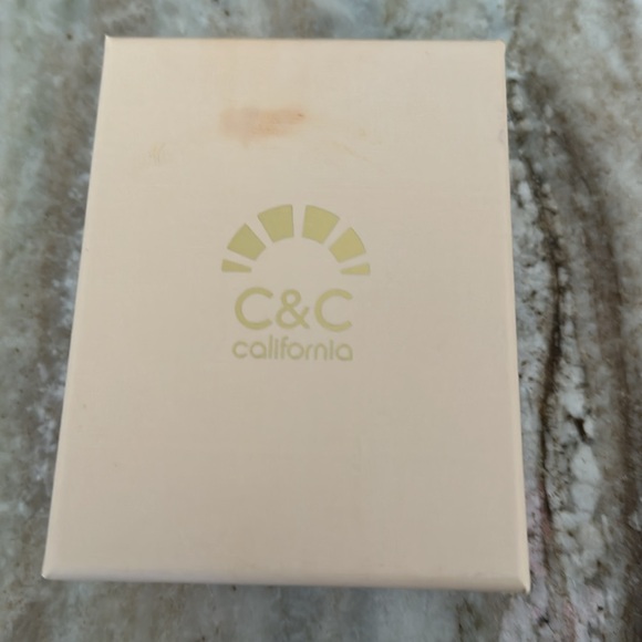 Never worn C&C hoop earrings - Picture 3 of 3